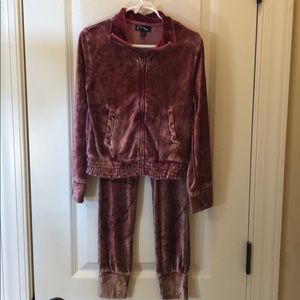 Burgundy velour sweat suit girls S(6/6x)